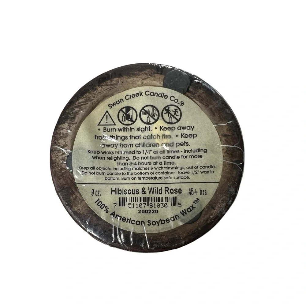 New - Swan Creek Soy Bean Wax Candle Hibiscus & Wild Rose Scent 9 0z
